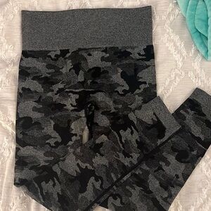 Black Grey Camo Leggings